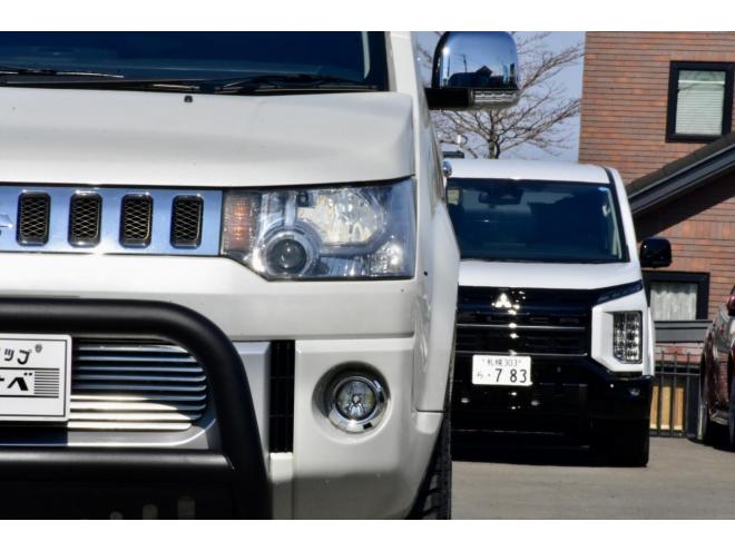 デリカD:5　4WD　Dプレミアム　本州仕入　ワンオーナー　新品タイヤ／１６インチアルミ　社外電動ステップ（両側）　パワーバックドア　ロックフォードサウンド