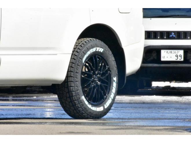 デリカD:5　Dパワーパッケージ　４WD　新品フロントガード　新品１６インチホイール／タイヤ　ディーラー整備