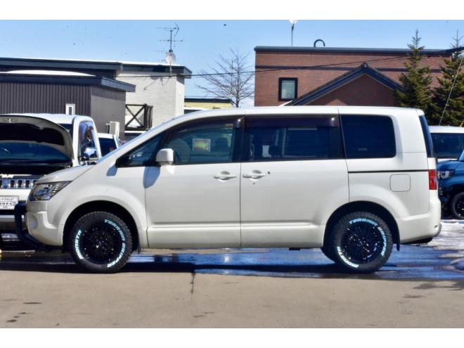 デリカD:5　Dパワーパッケージ　４WD　新品フロントガード　新品１６インチホイール／タイヤ　ディーラー整備