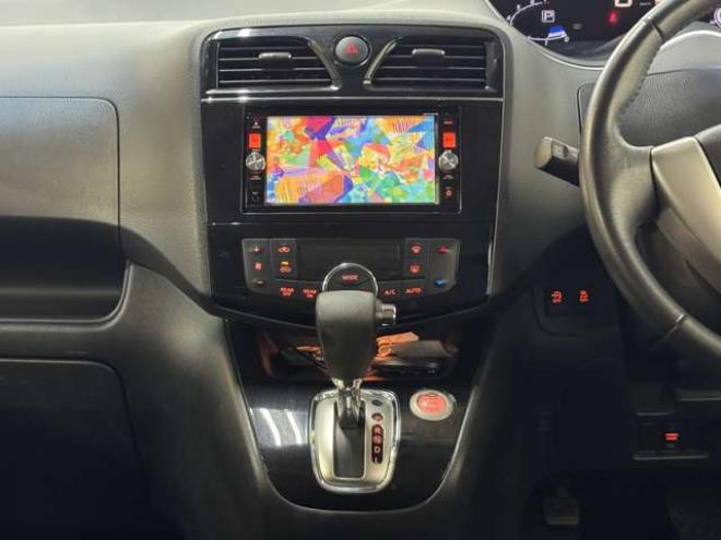 セレナ2.0 ハイウェイスター Vセレクション+Safety アドバンストセーフティ パッケージ 4WD　両側Pスライド　ナビ　TV　Bluetooth 2000
