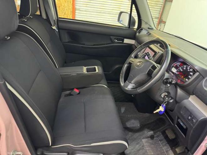 ムーヴコンテL VSII 4WD　アイドリングストップ　ナビ　TV　Bluetooth 660