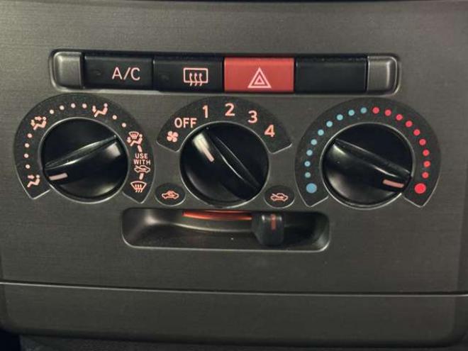 ムーヴコンテL VSII 4WD　アイドリングストップ　ナビ　TV　Bluetooth 660