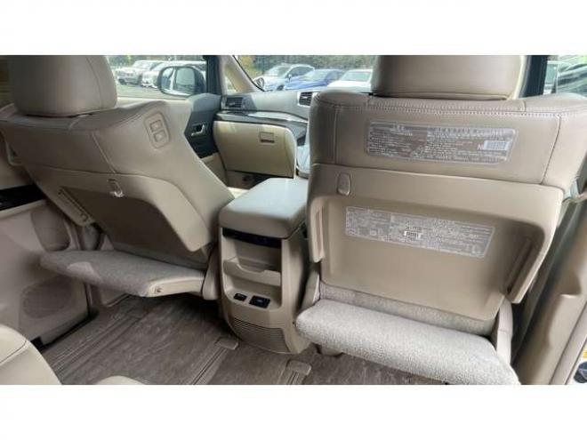 アルファードハイブリッド2.4 G Lパッケージ 4WD　 2400