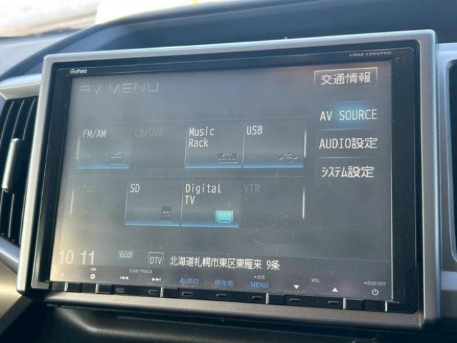 ステップワゴンスパーダ Ｚ　４ＷＤ　ナビ　テレビ　スマートキー　記録簿　メンテナンスノート　取扱説明書　オートエアコン　後席モニター　バックカメラ　両側パワースライドドア　ＥＴＣ 2WD 2000 5Dr