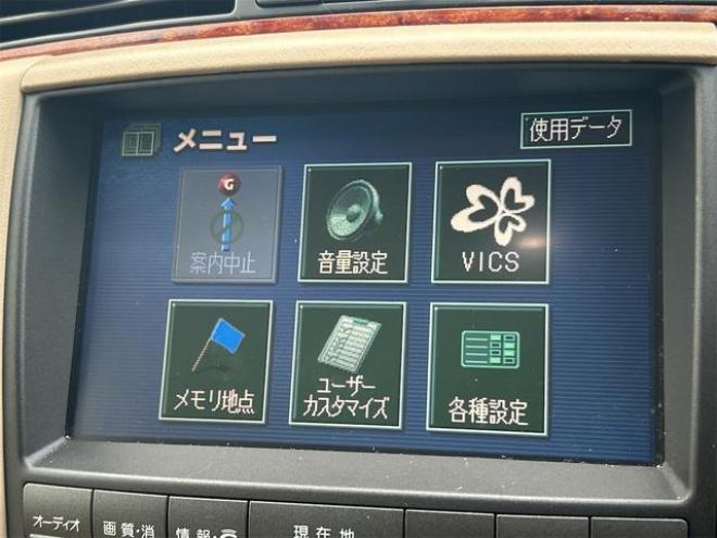 クラウンロイヤルサルーンｉ－Ｆｏｕｒ　４ＷＤ　ドライブレコーダー　オートクルーズコントロール　バックカメラ　ナビ　エアロ　ＨＩＤ　ＡＴ　スマートキー　電動格納ミラー　盗難防止システム　ＣＤ　衝突安全ボディ　ＡＢＳ　ＥＳＣ　エアコン 4WD 3000 4Dr