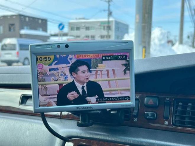 クラウンロイヤルサルーンＦｏｕｒ　キーレス　エアコン　ＡＢＳ　パワーシート　テレビ　オートクルーズコントロール　ＥＴＣ 2WD 3000 4HTDr