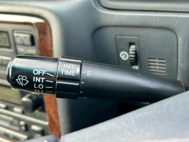 クラウンロイヤルサルーンＦｏｕｒ　キーレス　エアコン　ＡＢＳ　パワーシート　テレビ　オートクルーズコントロール　ＥＴＣ 2WD 3000 4HTDr