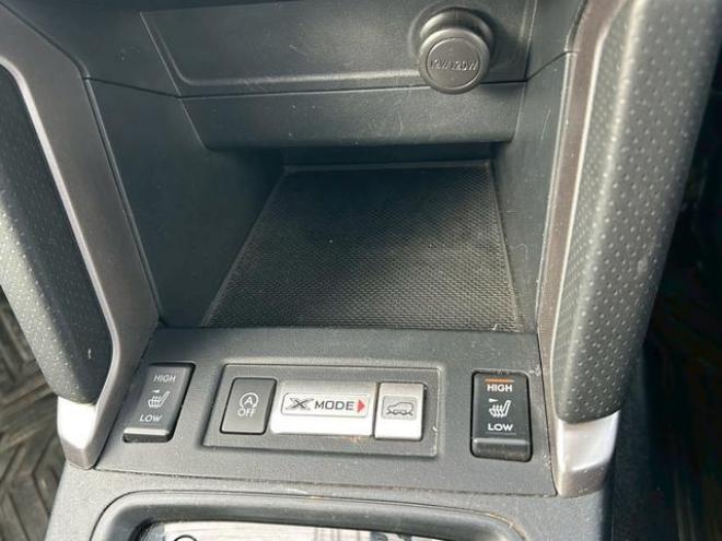 フォレスター２．０ｉ－Ｌ　アイサイト　４ＷＤ　社外ナビ　社外テレビ　パドルシフ　エックスモード付き　アイサイト 4WD 2000 5Dr