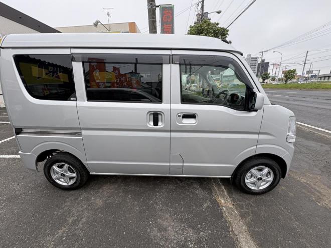 エブリイEVERY VAN 4WD JION TURBO　TURBO 寒冷地仕様　リアヒーター　ディアルカメラブレーキアシスト　フルセグナビ　バックカメラ　BT　VSC　AUTOライト　ETC バイザー　全磨き済み　エンジンオイル交換　ATF交換 4WD 660 ５Dr