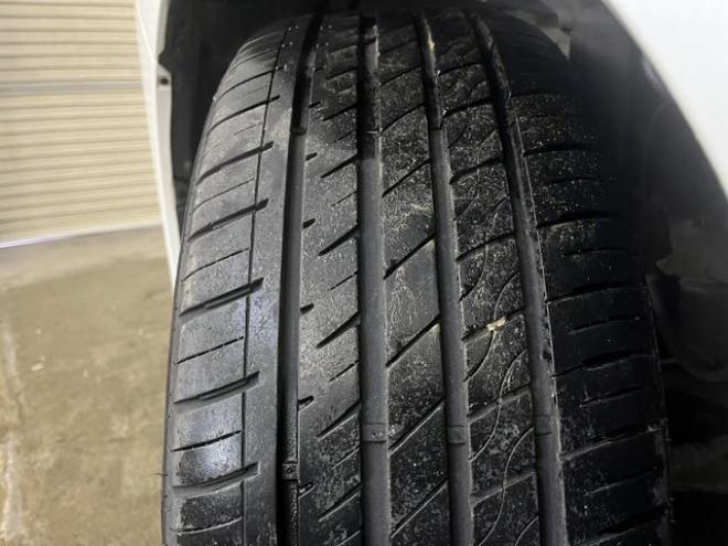 アルファードＳタイプゴールドⅡ　後期型　禁煙車　ＷＥＤＳ２０インチＡＷ　社外１７ＡＷ＋スタッドレスタイヤ　シーケンシャルウィンカー　ドラレコ付デジタルルームミラー　両側パワースライドドア　パワーバックドア　純正フリップダウンモニター 4WD 2500 5Dr
