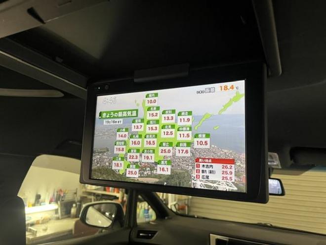 アルファードＳタイプゴールドⅡ　後期型　禁煙車　ＷＥＤＳ２０インチＡＷ　社外１７ＡＷ＋スタッドレスタイヤ　シーケンシャルウィンカー　ドラレコ付デジタルルームミラー　両側パワースライドドア　パワーバックドア　純正フリップダウンモニター 4WD 2500 5Dr