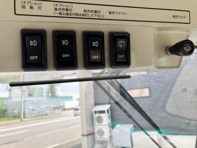 ホイールローダコマツ　中古　WA30-5E0