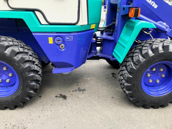ホイールローダコマツ　中古　WA30-5E0