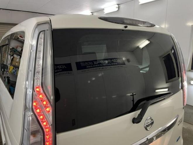 セレナハイウェイスター　アドバンス　セーフティＰＫＧ　本州仕入　禁煙車　寒冷地仕様　フリップダウンモニター　アルパインナビ　地デジ　ＤＶＤ再生　Ｂｌｕｅｔｏｏｔｈオーディオ　バックカメラ　エンジンスターター　衝突軽減システム　車線逸脱警報　前後ソナー 4WD 2000 5Dr
