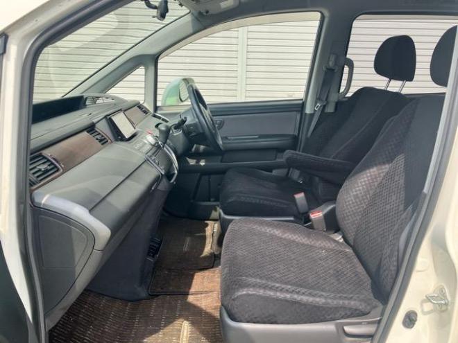 ステップワゴン24Z 4WD 2400 ５Dr