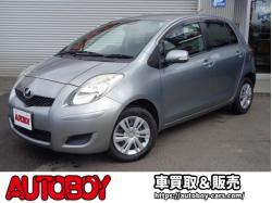 ヴィッツ&nbsp;&nbsp;1.3 F　FF　キーレス　純正CDオー... 1.3 F　FF　キーレス　純正CDオーディオ 2WD 1300