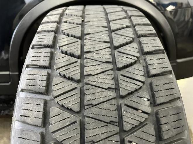 エクストレイル２０Ｘ　ブラックエクストリーマＸ　本州仕入　禁煙車　寒冷地仕様　パワーバックドア　全方位アラウンドビューモニター　社外１７インチＡＷ　純正１７ＡＷ＋スタッドレスタイヤ付　純正ナビ　フルセグ地デジ　ＤＶＤ再生　Ｂｌｕｅｔｏｏｔｈ対応 4WD 2000 5Dr