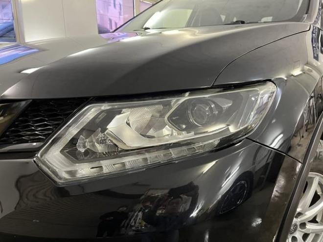 エクストレイル２０Ｘ　ブラックエクストリーマＸ　本州仕入　禁煙車　寒冷地仕様　パワーバックドア　全方位アラウンドビューモニター　社外１７インチＡＷ　純正１７ＡＷ＋スタッドレスタイヤ付　純正ナビ　フルセグ地デジ　ＤＶＤ再生　Ｂｌｕｅｔｏｏｔｈ対応 4WD 2000 5Dr