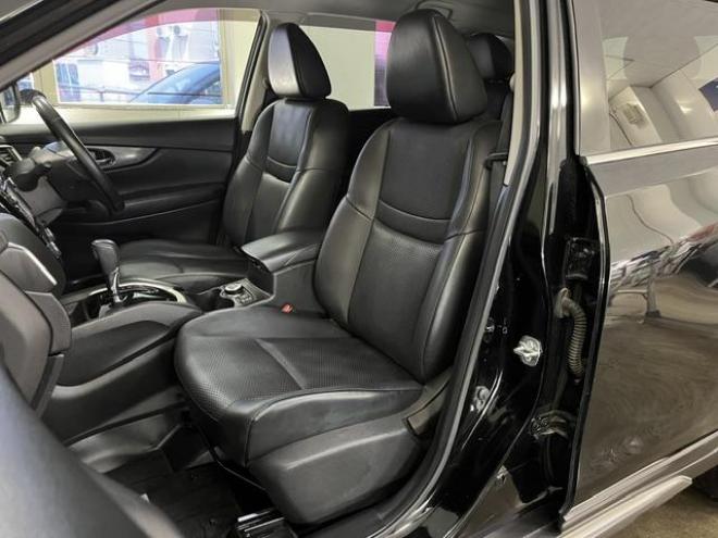 エクストレイル２０Ｘ　ブラックエクストリーマＸ　本州仕入　禁煙車　寒冷地仕様　パワーバックドア　全方位アラウンドビューモニター　社外１７インチＡＷ　純正１７ＡＷ＋スタッドレスタイヤ付　純正ナビ　フルセグ地デジ　ＤＶＤ再生　Ｂｌｕｅｔｏｏｔｈ対応 4WD 2000 5Dr