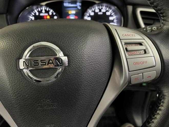 エクストレイル２０Ｘ　ブラックエクストリーマＸ　本州仕入　禁煙車　寒冷地仕様　パワーバックドア　全方位アラウンドビューモニター　社外１７インチＡＷ　純正１７ＡＷ＋スタッドレスタイヤ付　純正ナビ　フルセグ地デジ　ＤＶＤ再生　Ｂｌｕｅｔｏｏｔｈ対応 4WD 2000 5Dr