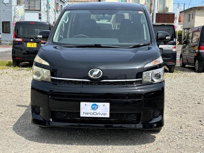 ヴォクシー2.0X Lエディション 4WD　ローンが不安な方＜優遇ローン＞1年保証　片側パワースライドドア 