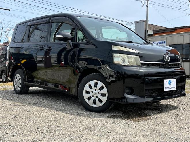 ヴォクシー2.0X Lエディション 4WD　ローンが不安な方＜優遇ローン＞1年保証　片側パワースライドドア 