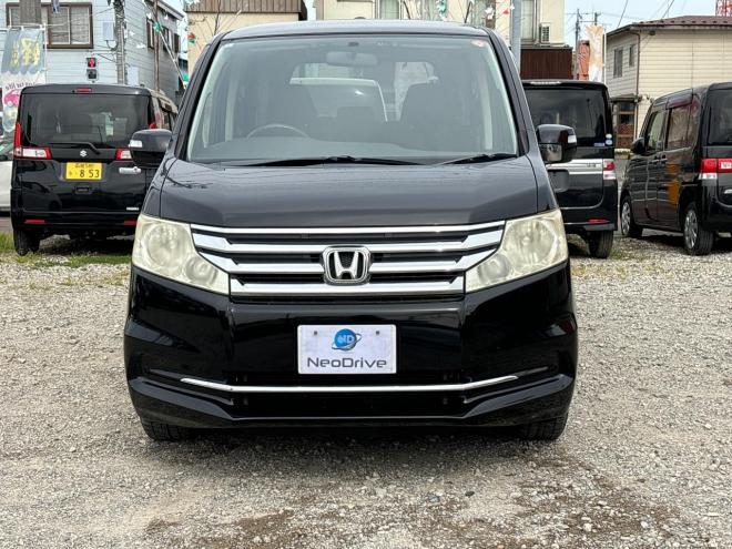 ステップワゴン2.0G 4WD　ローンが不安な方＜優遇ローン＞1年保証　両側スライドドア　社外オーディオ