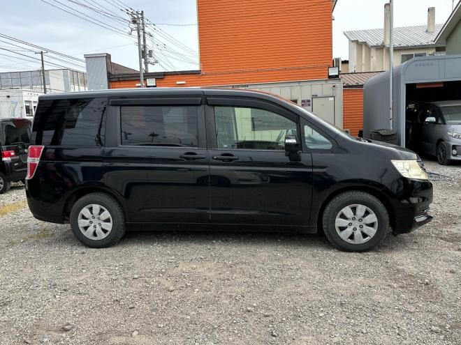 ステップワゴン2.0G 4WD　ローンが不安な方＜優遇ローン＞1年保証　両側スライドドア　社外オーディオ