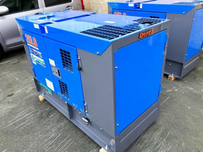 発電機デンヨー　新品　DCA-25LSKE　エンジン発電機　