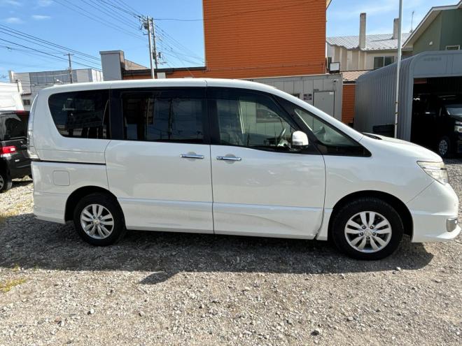 セレナ2.0HスターVセレクション+Safety 4WD　ローンが不安な方＜優遇ローン＞本州仕入　1年保証　両側パワースライドドア 
