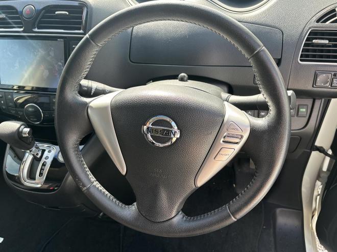 セレナ2.0HスターVセレクション+Safety 4WD　ローンが不安な方＜優遇ローン＞本州仕入　1年保証　両側パワースライドドア 