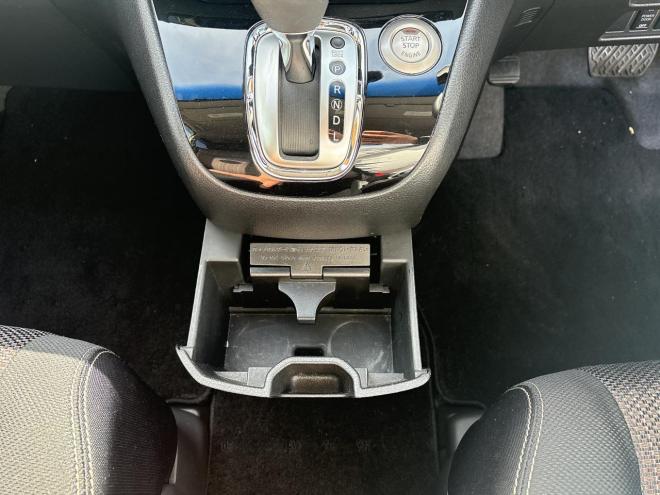 セレナ2.0HスターVセレクション+Safety 4WD　ローンが不安な方＜優遇ローン＞本州仕入　1年保証　両側パワースライドドア 