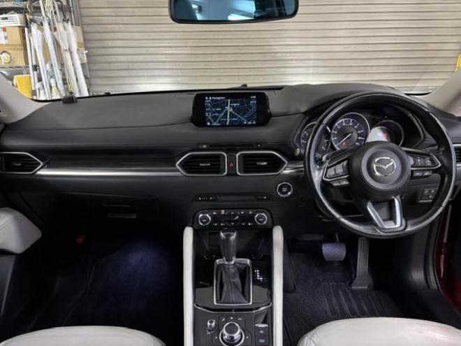 CX-5ＸＤ　Ｌパッケージ　本州仕入　寒冷地仕様　禁煙車　ヘッドアップディスプレイ　レーダークルーズ　純正１９インチＡＷ　社外１７ＡＷ＋スタッドレスタイヤ付　パワートランク　ドライブレコーダー　ルーフＢＯＸ　ドライブレコーダー 4WD 2200 5Dr