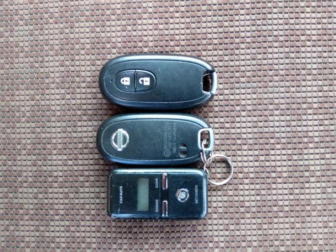 モコ モコ Ｘ　ＦＯＵＲ ４ＷＤ　ＡＢＳ　スマートキー　プッシュスタート　ナビＴＶ　ブルーツースオーディオ　バックカメラ　リモコンスターター　ドアミラーウインカー　Ｄ席シートヒーター　夏冬タイヤ付　車検令和１０年５月