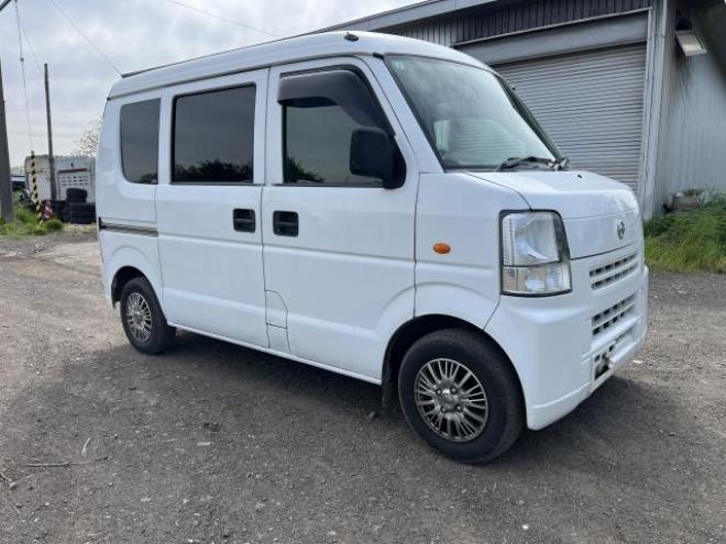 NV100クリッパーバン　DX 4WD 660 5Dr