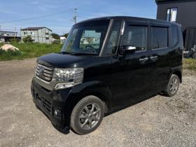 N-BOX　カスタムGLパッケージ 4WD 660 5Dr