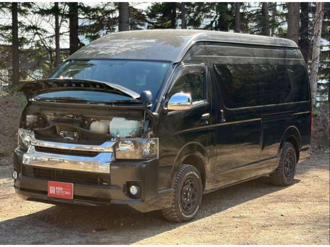 ハイエースコミューター 2.5 GL ディーゼルターボ 4WD　社外アルミ　パワステ　パワーウィンドウ　キーレスエントリー　ETC　ドライブレコーダー　片側電動スライドドア　後席モニタ　TV　ナビ　バックカメラ　エアコン　ABS　横滑り防止装置　全塗装済 2500