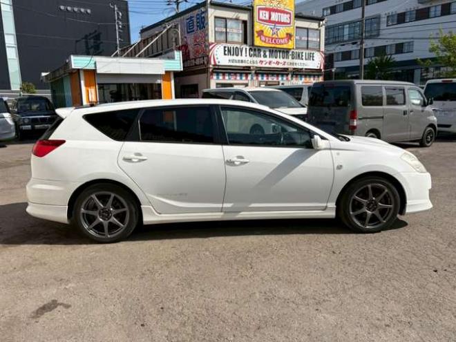 カルディナ2.0 GT-FOUR 4WD　ターボ　ETC　社外アルミホイール　パワステ　パワーウィンドウ　ドライブレコーダー　エアコン　バックカメラ　ナビ　盗難防止装置　ABS　タイミングベルト交換済 2000