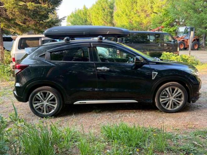 ヴェゼル1.5 ハイブリッド Z ホンダセンシング 4WD　クルーズコントロール　パワステ　パワーウィンドウ　エアコン　純正ナビ　バックカメラ　純正アルミホイール　ABS　キーレスエントリー　パドルシフト　シートヒーター　パワーシート 1500