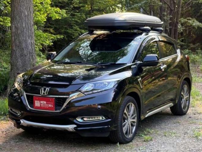 ヴェゼル1.5 ハイブリッド Z ホンダセンシング 4WD　クルーズコントロール　パワステ　パワーウィンドウ　エアコン　純正ナビ　バックカメラ　純正アルミホイール　ABS　キーレスエントリー　パドルシフト　シートヒーター　パワーシート 1500