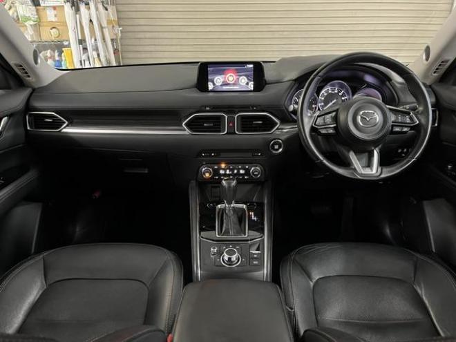 CX-5ＸＤ　Ｌパッケージ　本州仕入　寒冷地仕様　禁煙車　ヘッドアップディスプレイ　レーダークルーズ　車線逸脱警報　純正１９インチＡＷ　社外１７ＡＷ＋スタッドレスタイヤ付　パワートランク　純正ブラックレザーシート　ＥＴＣ　ＡＵＸ 4WD 2200 5Dr