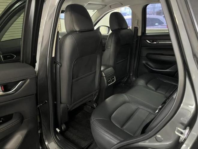 CX-5ＸＤ　Ｌパッケージ　本州仕入　寒冷地仕様　禁煙車　ヘッドアップディスプレイ　レーダークルーズ　車線逸脱警報　純正１９インチＡＷ　社外１７ＡＷ＋スタッドレスタイヤ付　パワートランク　純正ブラックレザーシート　ＥＴＣ　ＡＵＸ 4WD 2200 5Dr