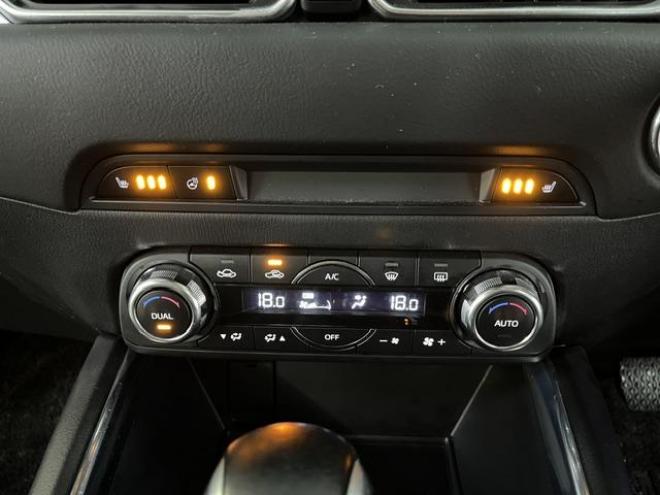 CX-5ＸＤ　Ｌパッケージ　本州仕入　寒冷地仕様　禁煙車　ヘッドアップディスプレイ　レーダークルーズ　車線逸脱警報　純正１９インチＡＷ　社外１７ＡＷ＋スタッドレスタイヤ付　パワートランク　純正ブラックレザーシート　ＥＴＣ　ＡＵＸ 4WD 2200 5Dr