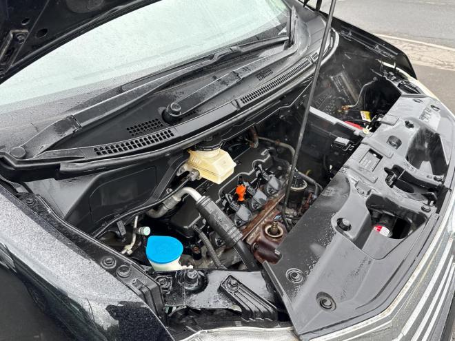 ステップワゴン2.0G Lパッケージ 4WD　ローンが不安な方＜優遇ローン＞　寒冷地仕様　社外ナビ　両側パワースライド 4WD 2000 5Dr
