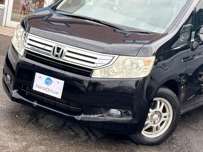 ステップワゴン2.0G Lパッケージ 4WD　ローンが不安な方＜優遇ローン＞　寒冷地仕様　社外ナビ　両側パワースライド 4WD 2000 5Dr