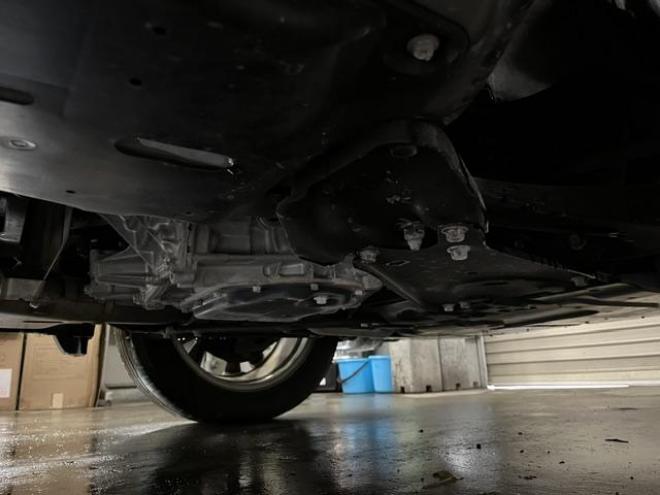 フォレスタープレミアム　本州仕入　寒冷地仕様　禁煙車　アイサイト　ＸＭＯＤＥ　レーダークルーズ　純正１８インチＡＷ　社外１７ＡＷ＋スタッドレスタイヤ　パワーバックドア　純正ブラックハーフレザーシート　デジタルインナーミラー 4WD 2500 5Dr