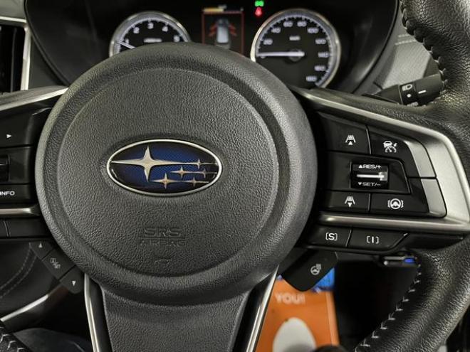 フォレスタープレミアム　本州仕入　寒冷地仕様　禁煙車　アイサイト　ＸＭＯＤＥ　レーダークルーズ　純正１８インチＡＷ　社外１７ＡＷ＋スタッドレスタイヤ　パワーバックドア　純正ブラックハーフレザーシート　デジタルインナーミラー 4WD 2500 5Dr