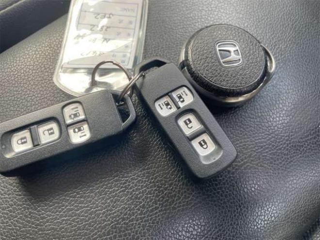 N-BOXG ターボLパッケージ 4WD　後期モデル　22周年記念大幅　値　下ゲ　中スペシャル! 660