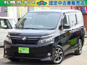 ヴォクシー　2.0 V 4WD　保証1年/走行距離無制限　4WD　両側パワースライドドア　ALPINE　BIGX　9型ナビ　地デジ　バックカメラ　Bluetooth接続　フリップダウンモニター　オートマチックハイビーム　前後ドライブレコーダー　冬タイヤ付き 2000
