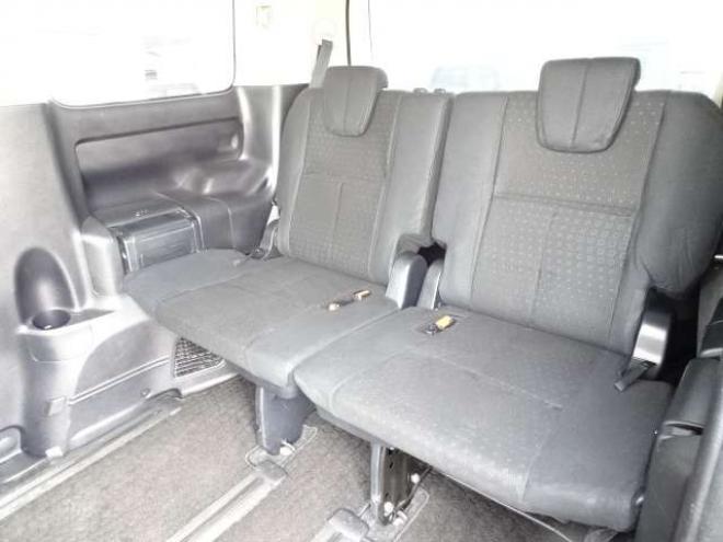 ヴォクシー2.0 V 4WD　保証1年/走行距離無制限　4WD　両側パワースライドドア　ALPINE　BIGX　9型ナビ　地デジ　バックカメラ　Bluetooth接続　フリップダウンモニター　オートマチックハイビーム　前後ドライブレコーダー　冬タイヤ付き 2000